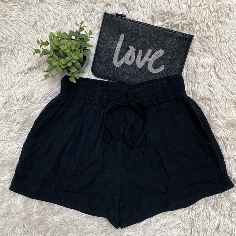 Boutique Drawstring Elastic Waist Shorts 💗 Black